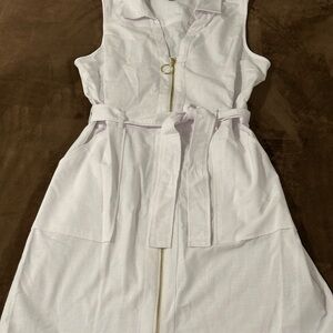 Sharagano White Sleeveless Dress with Belt